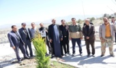 کاشت 300 اصله نهال در رابر به یاد قائد شهید امت