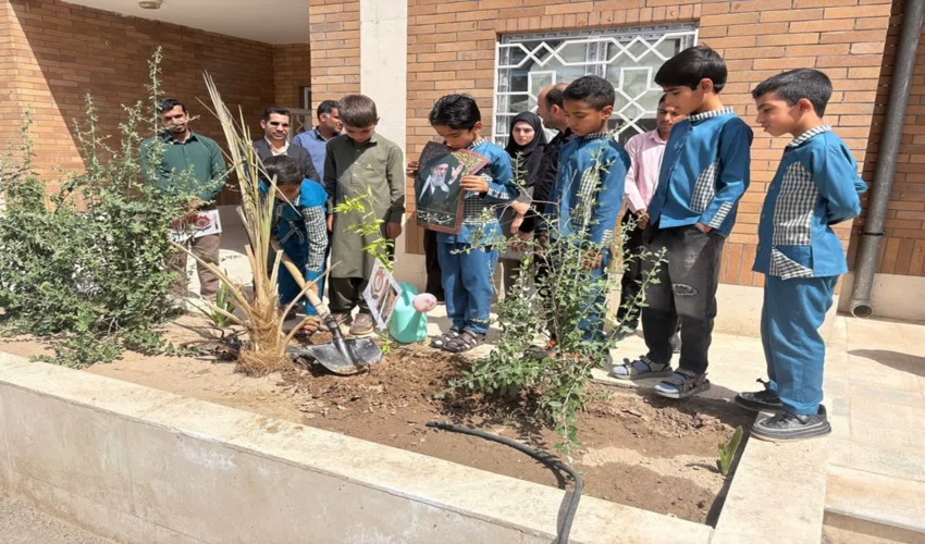 کاشت نهال امید در شهرستان فهرج