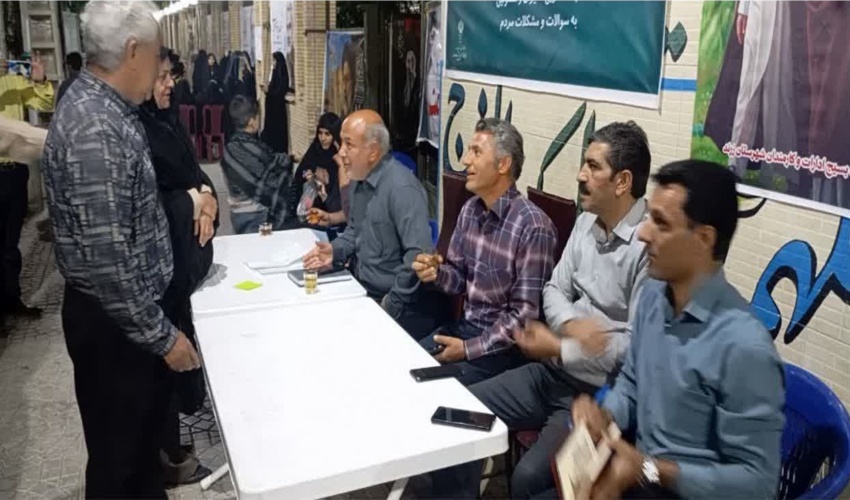 نشست ویژه مسئولان زرند برای حل مشکلات ثبتی و منابع طبیعی