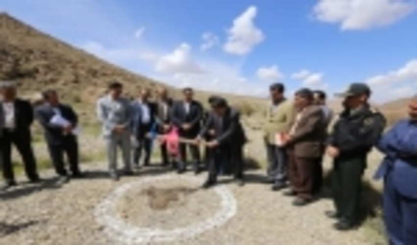 با حضور معاون امور عمرانی استانداری کرمان عملیات اجرایی ساخت بند حوضه آبخیزداری بندمملکت آغاز شد.