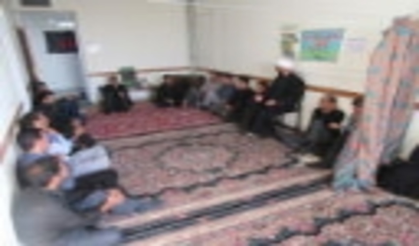 نشست صیانت از حقوق شهروندی در اداره  منابع طبیعی شهرستان زرند 