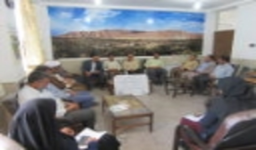 تشریح مرحله دوم طرح توانمند سازی جوامع محلی حوزه آبخیز بیاض از محل اعتبارات صندوق توسعه ملی با حضور دست اندرکاران شهرستانی و محلی حوزه آبخیز 