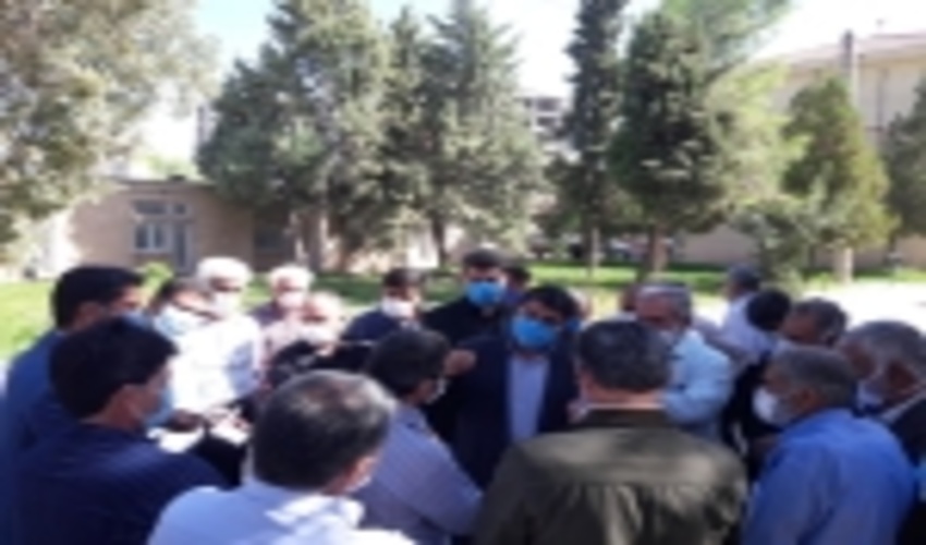 دیدار بهره برداران مراتع شهرستان رفسنجان با مدیرکل منابع طبیعی و آبخیزداری کرمان