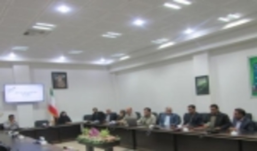 نشست هم اندیشی احیا و بازسازی مراتع سرچشمه با حضور کارشناسان سازمان جنگلها و مراتع و آبخیزداری