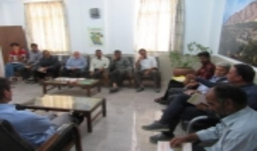  نشست آموزش مدیریت چرای دام در راستای پروژه توان افزایی جوامع محلی در انار 