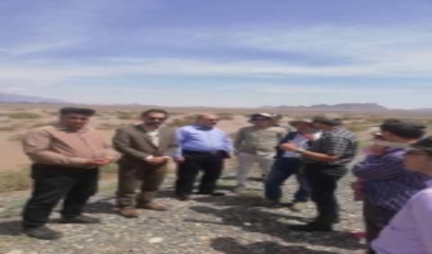 بازدید  هیئت پنج نفره کارشناسان چینی از پروژه های بیابان زدایی شرق استان 