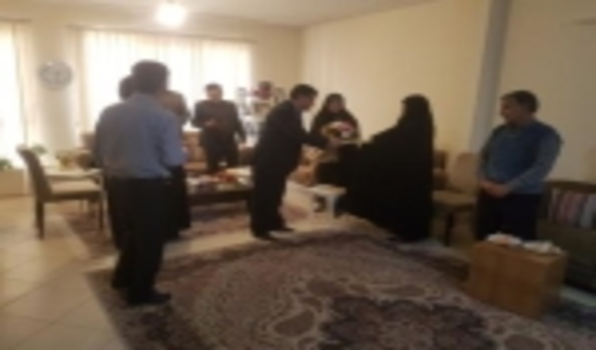 دیدارمدیر کل منابع طبیعی و آبخیزداری استان با خانواده معظم شهدا