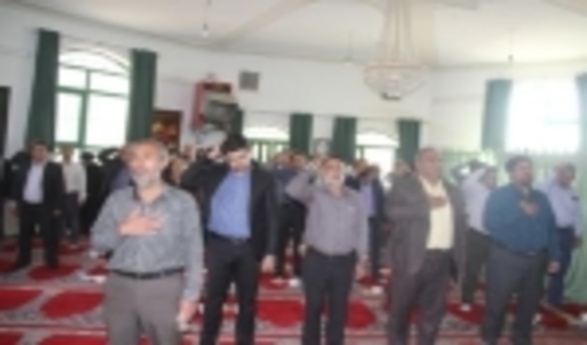 در آستانه اربعین حسینی بار دیگر نوای زیارت عاشورا در اداره کل طنین اندازشد 