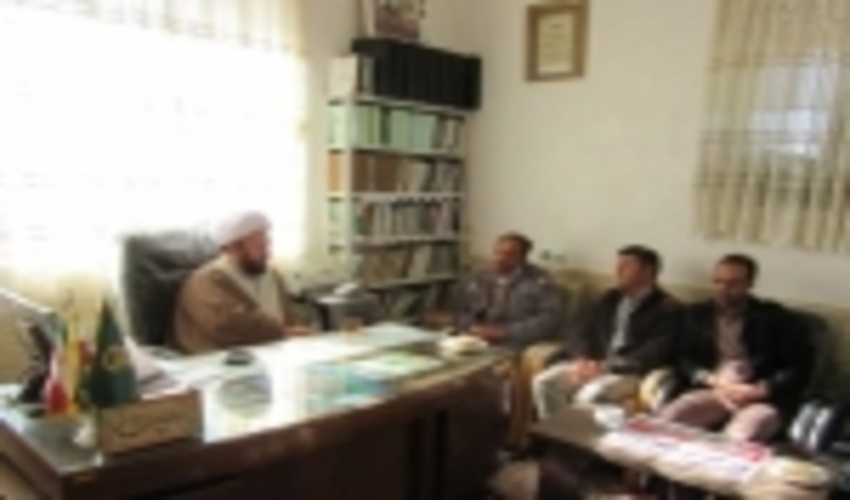 دیدار سرپرست و کارکنان اداره منابع طبیعی و آبخیزداری شهرستان کوهبنان با امام جمعه این شهرستان