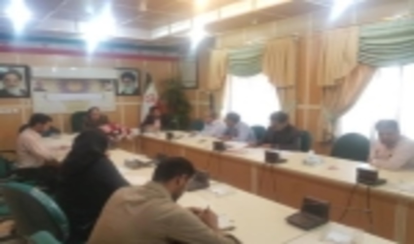 خنجری فرماندار شهرستان زرند خبر داد: " مشارکت مردم، حفظ منابع طبیعی و اشتغال پایدار" 3 اصل اساسی در طرح مدیریت جامع بر حوزه آبخیز منطقه یزدان آباد خواهند بود.