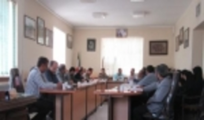 مشکلات پروژه های تحقیقاتی طرح مدیریت جامع آبخیز غرب و جنوب یزدان آباد بررسی شد.