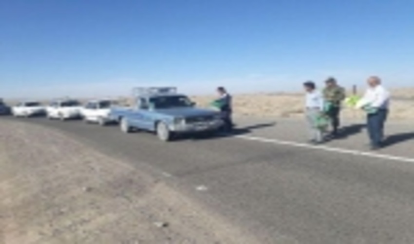 توزیع اقلام ترویجی و بذر بادام کوهی و آنغوزه در روز طبیعت در شهرستانهای شهربابک و کوهبنان