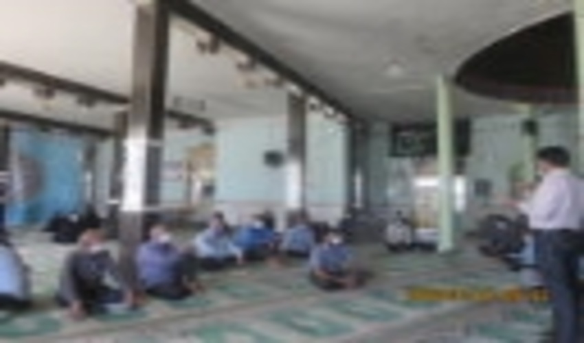 کارگاه آموزشی مدیریت چرای دام و نحوه اطفاء حریق با حضور دامداران منطقه دشتخاک زرند 