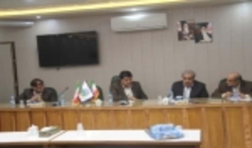 نشست هم اندیشی  مدیر عامل و کارشناسان آب منطقه ای استان با مدیر کل و معاونین منابع طبیعی 