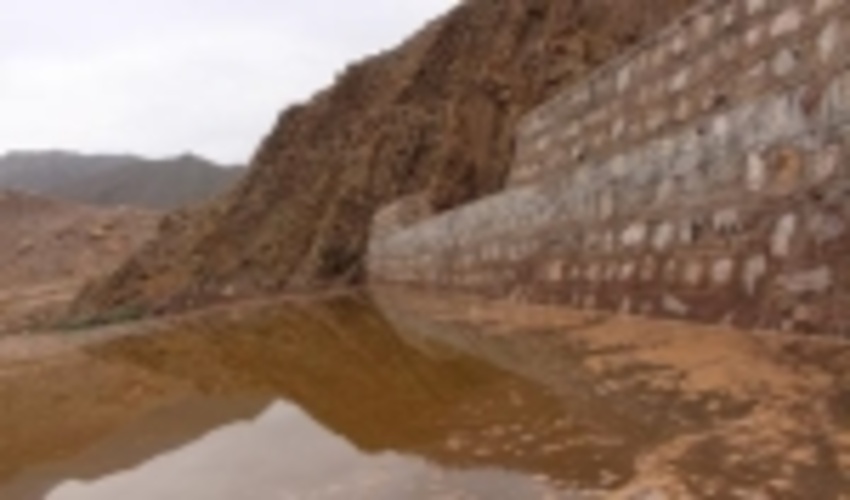 آبگیری بند های خاکی و سنگی ملاتی کوهپایه و ده بازرگان شهرستان کرمان به روایت تصویر