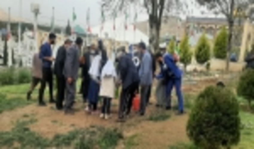 کاشت نهال به یاد شهدای مقاومت در سالروز تاسیس کانون های فرهنگی و هنری مساجد