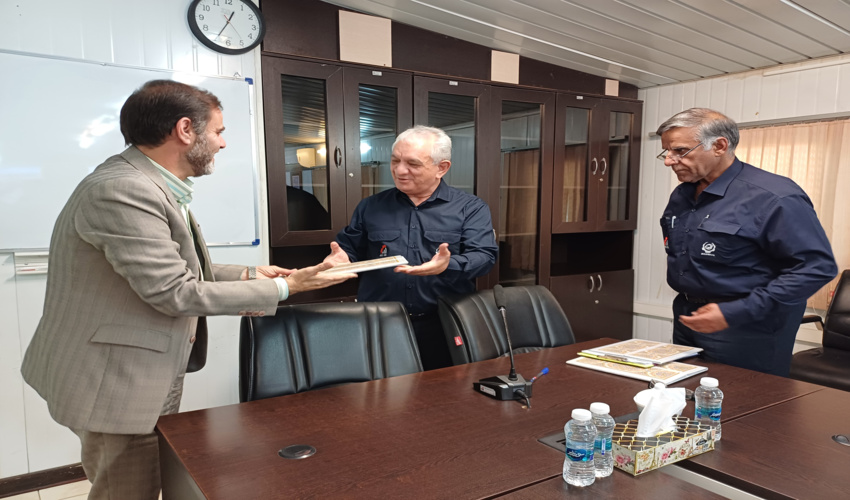 تفاهم نامه همکاری مشترک با شرکت فولاد بوتیای ایرانیان در راستای طرح مردمی کاشت یک میلیارد درخت 