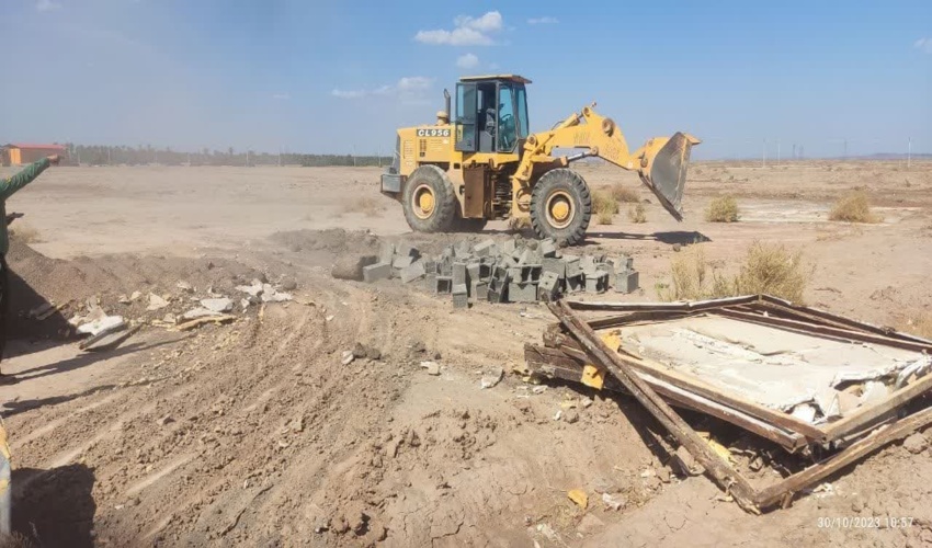 رفع تصرف بیش از 2000 متر مربع از اراضی ملی شهرستان نرماشیر 