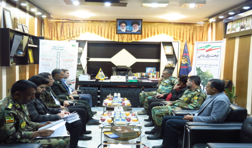 امضای تفاهم نامه همکاری اداره کل منابع طبیعی و آبخیزداری کرمان و مرکز آموزش 05 نیروی زمینی ارتش جمهوری اسلامی ایران در کرمان 