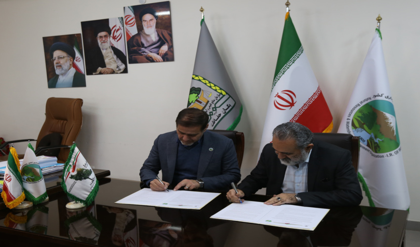امضای تفاهم نامه همکاری اداره کل منابع طبیعی و آبخیزداری کرمان با اداره کل راه و شهرسازی استان 