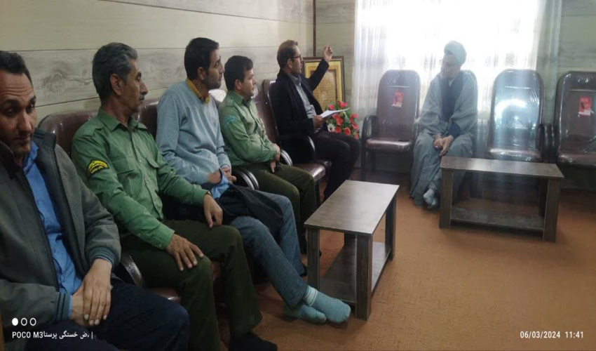 دیدار با نماینده ولی فقیه در شهرستان رابر به مناسبت آغاز هفته منابع طبیعی 