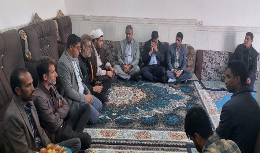 دیدار با خانواده جانبار معزز هشت سال دفاع مقدس در هفته منابع طبیعی، شهرستان گنبکی