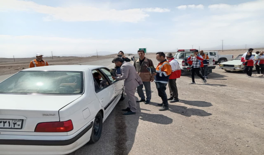 توزیع نهال رایگان در روز طبیعت در استان کرمان