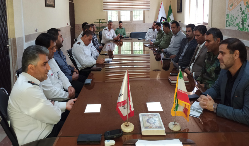 نشست هم اندیشی و هماهنگی اداره کل منابع طبیعی و آبخیزداری کرمان با سازمان آتشنشانی استان 