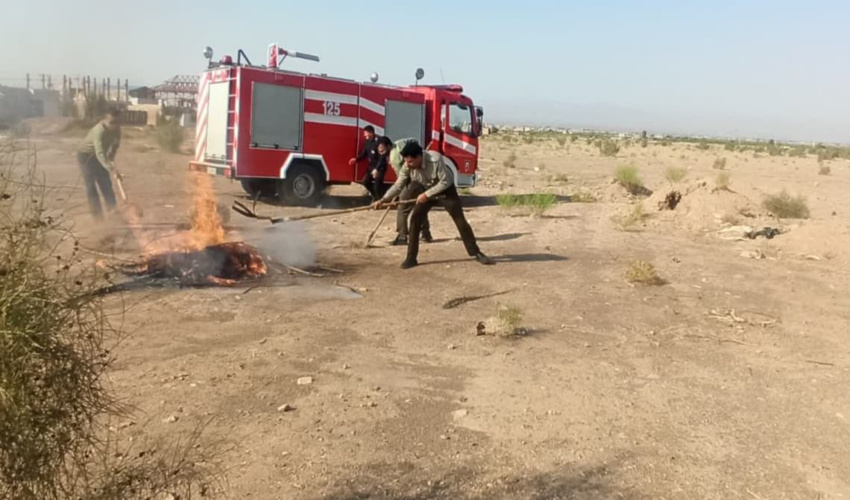 هم افزایی و ارتقا سطح آمادگی ادارات شهرستان زرند با برگزاری مانور اطفاء حریق 