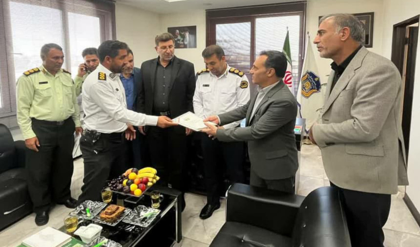 تقدیر از تلاش پلیس راهور کرمان در اطفا حریق مراتع